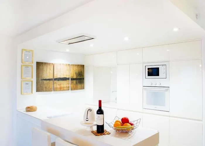 Lejlighed Beautiful Spacious Two Bed Facing The Ocean! *